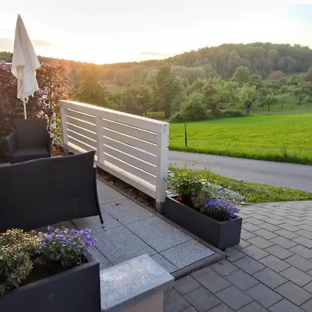 Vilelo Ferienwohnen フリードリヒスハーフェン