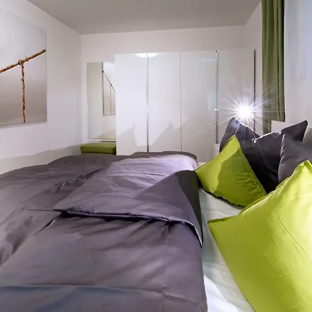 Vilelo Ferienwohnen アパート フリードリヒスハーフェン